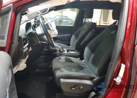 2020 Chrysler Pacifica Touring z USA, uszkodzony, nr VIN 2C4RC1FG0LR123316